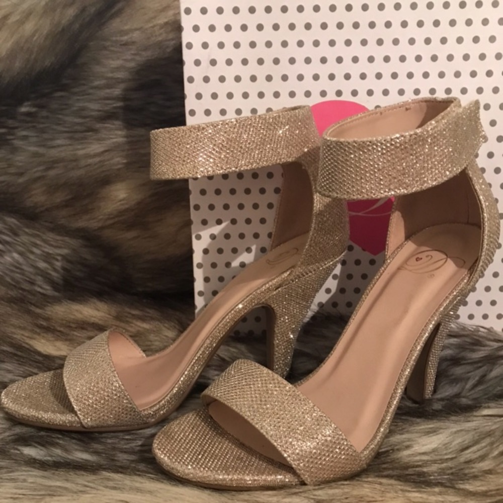 Sparkly gold heels